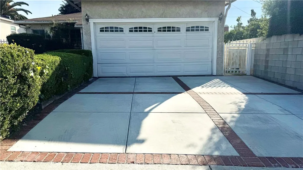 1046 123 Rd Street, Other, California 90044 home-pic-1